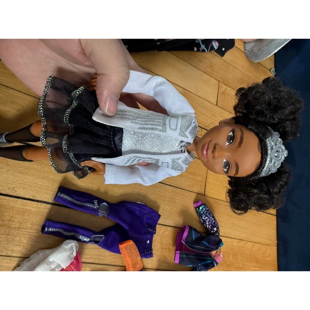 That girl Lay‎ Lay singing barbie doll and clothing bundle